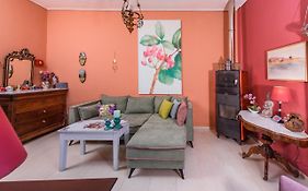 Aegina'S Flowers House